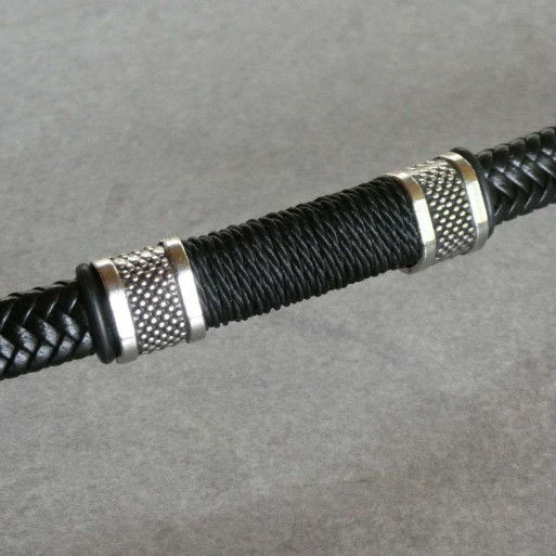 Lederarmbänder & Steinarmbänder – Stilvoller Schmuck in der Schweiz