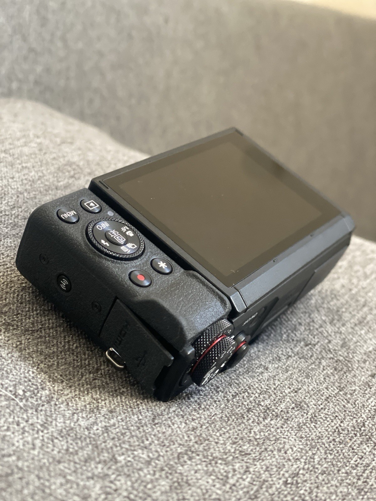 Canon Power Shot G7X Mark IIID