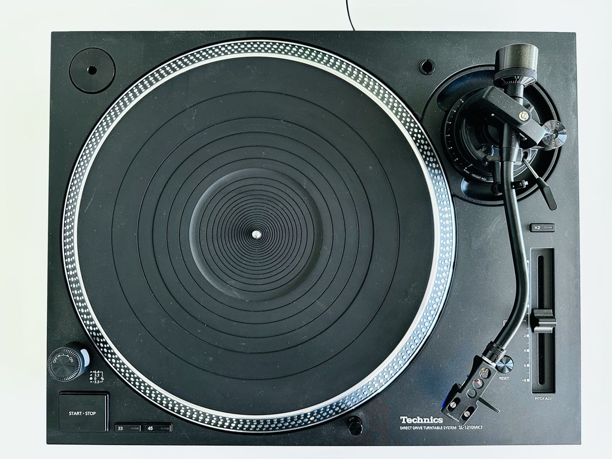 Technics SL-1210MK7 Plattenspieler