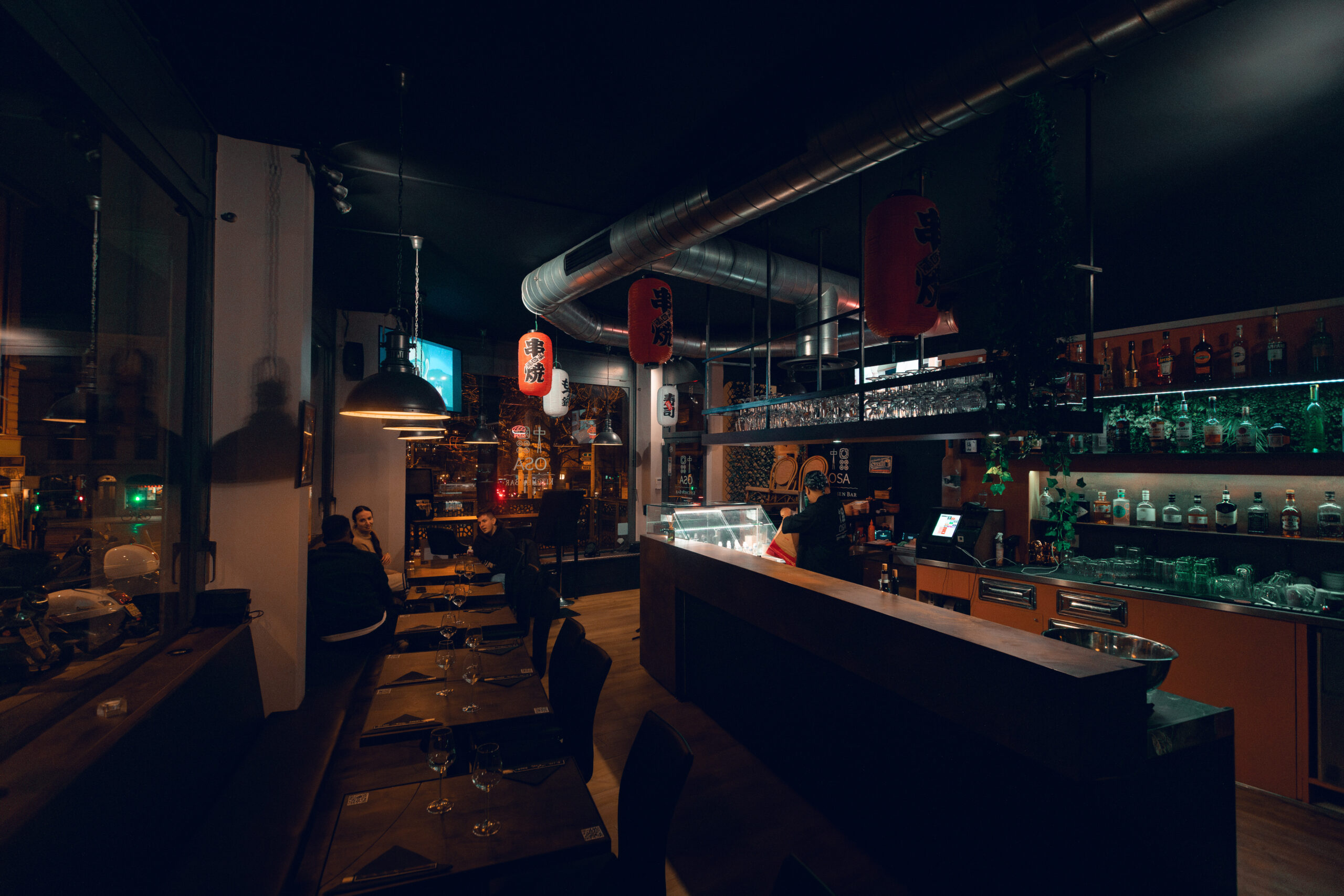 Premium Restaurant/Bar with Prime Geneva Location