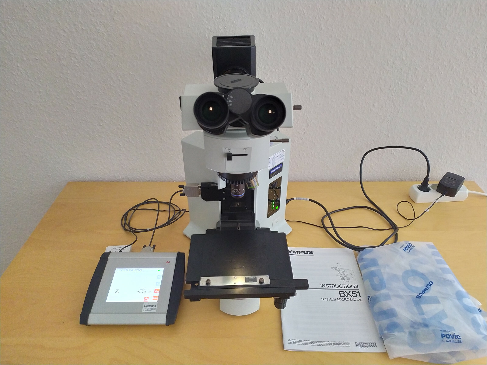 Olympus BX51TRF Mikroskop mit Auflicht- und Z-Achsen-Lesemikroskop