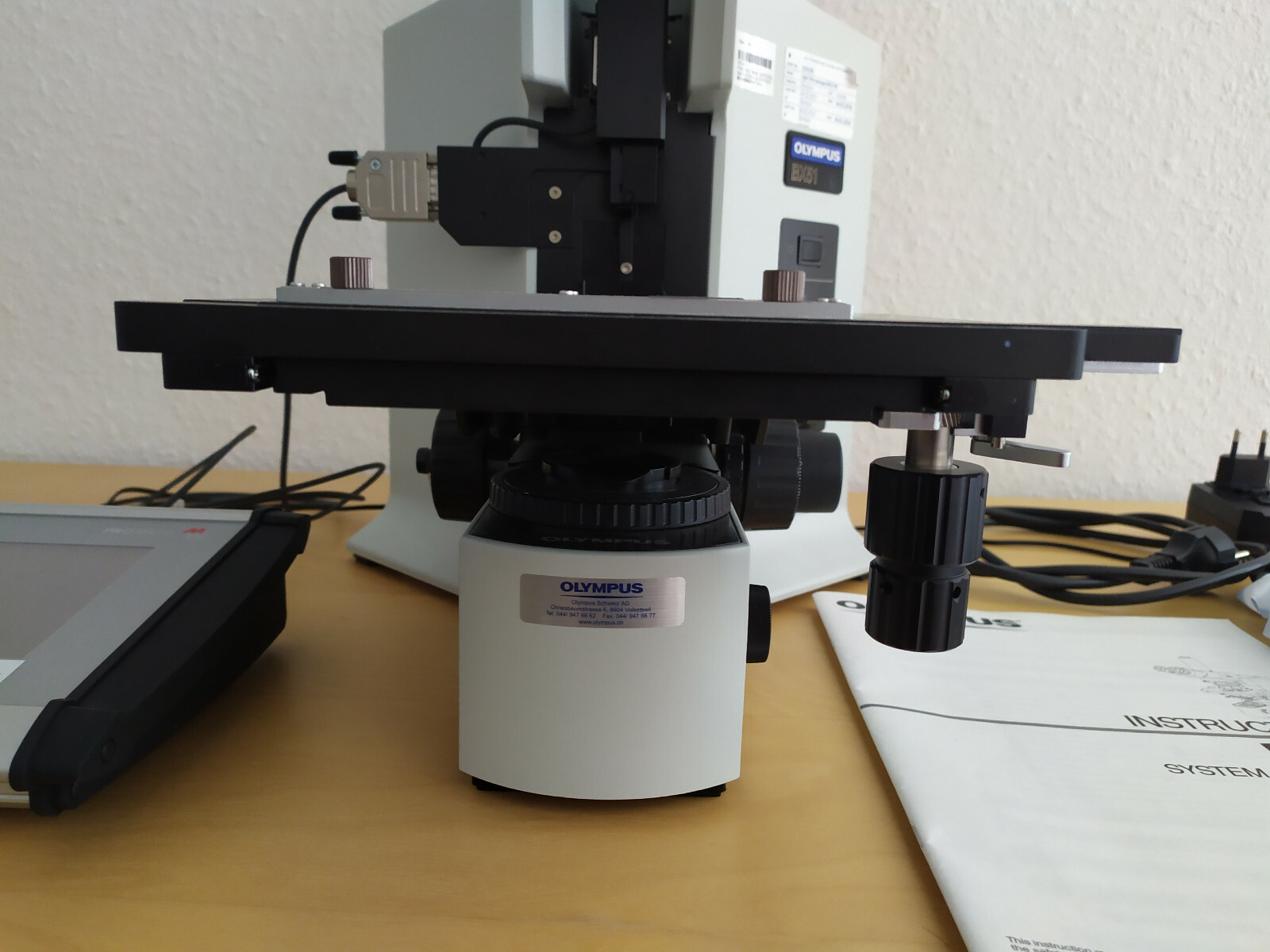Olympus BX51TRF Mikroskop mit Auflicht- und Z-Achsen-Lesemikroskop
