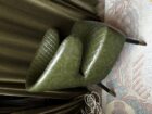 Eleganter Leder Sessel grün mit Steppung