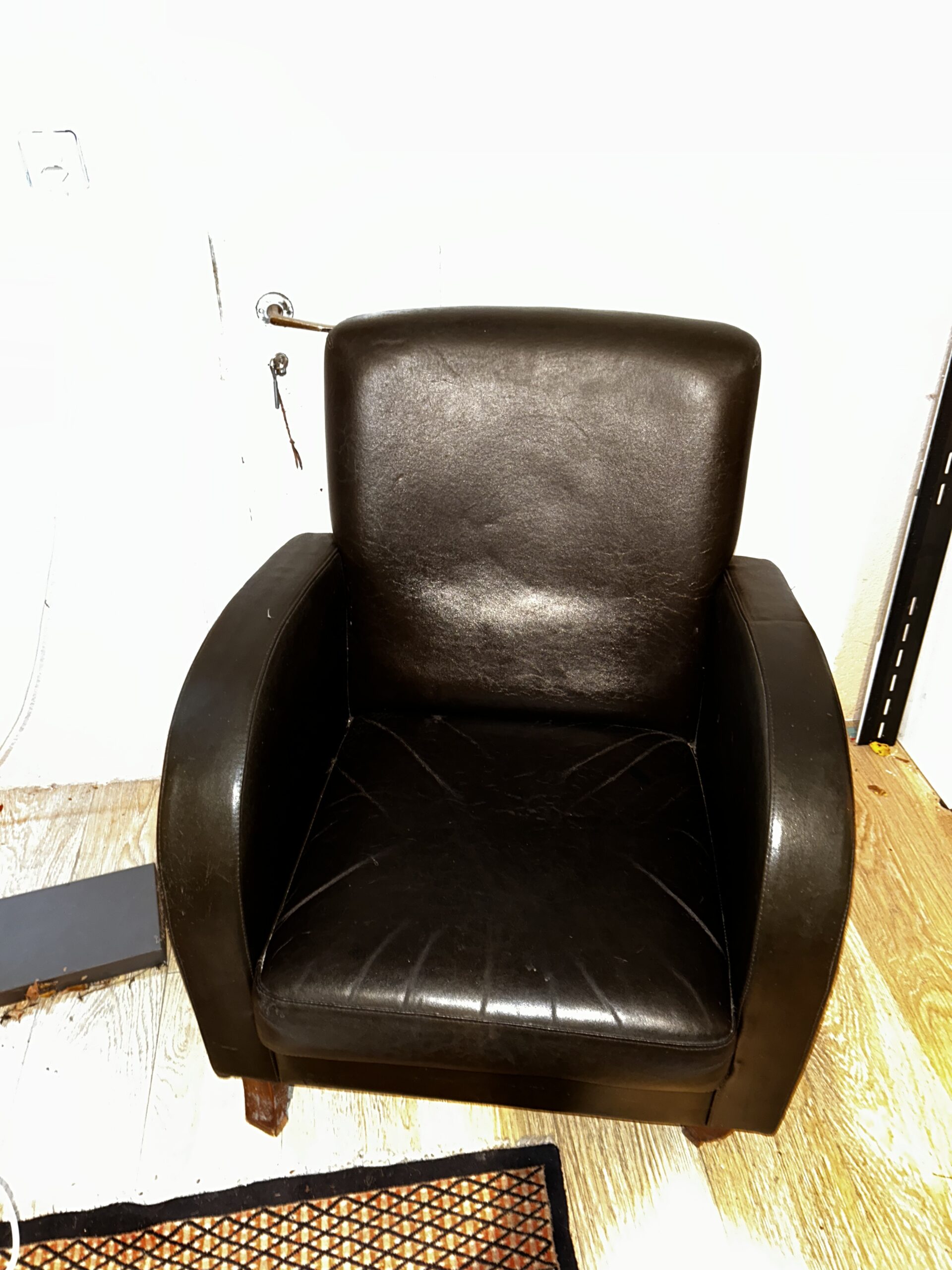 Eleganter Leder Sessel – schwarz