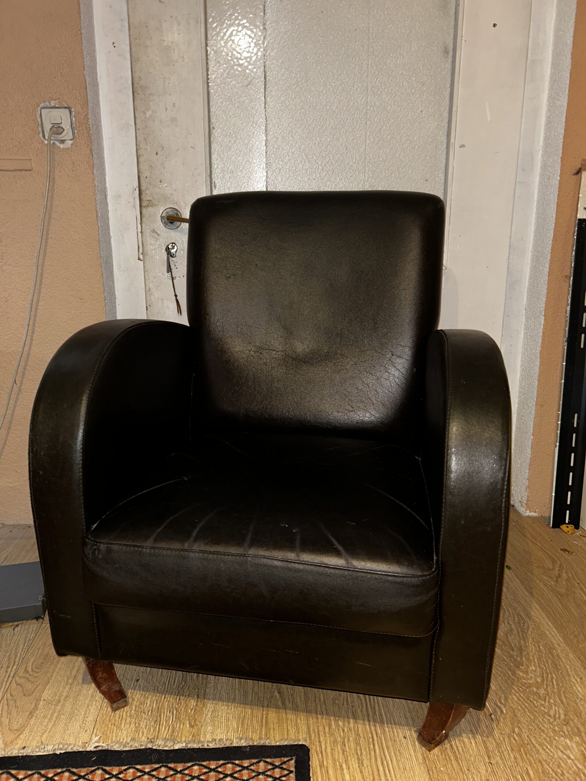 Eleganter Leder Sessel – schwarz