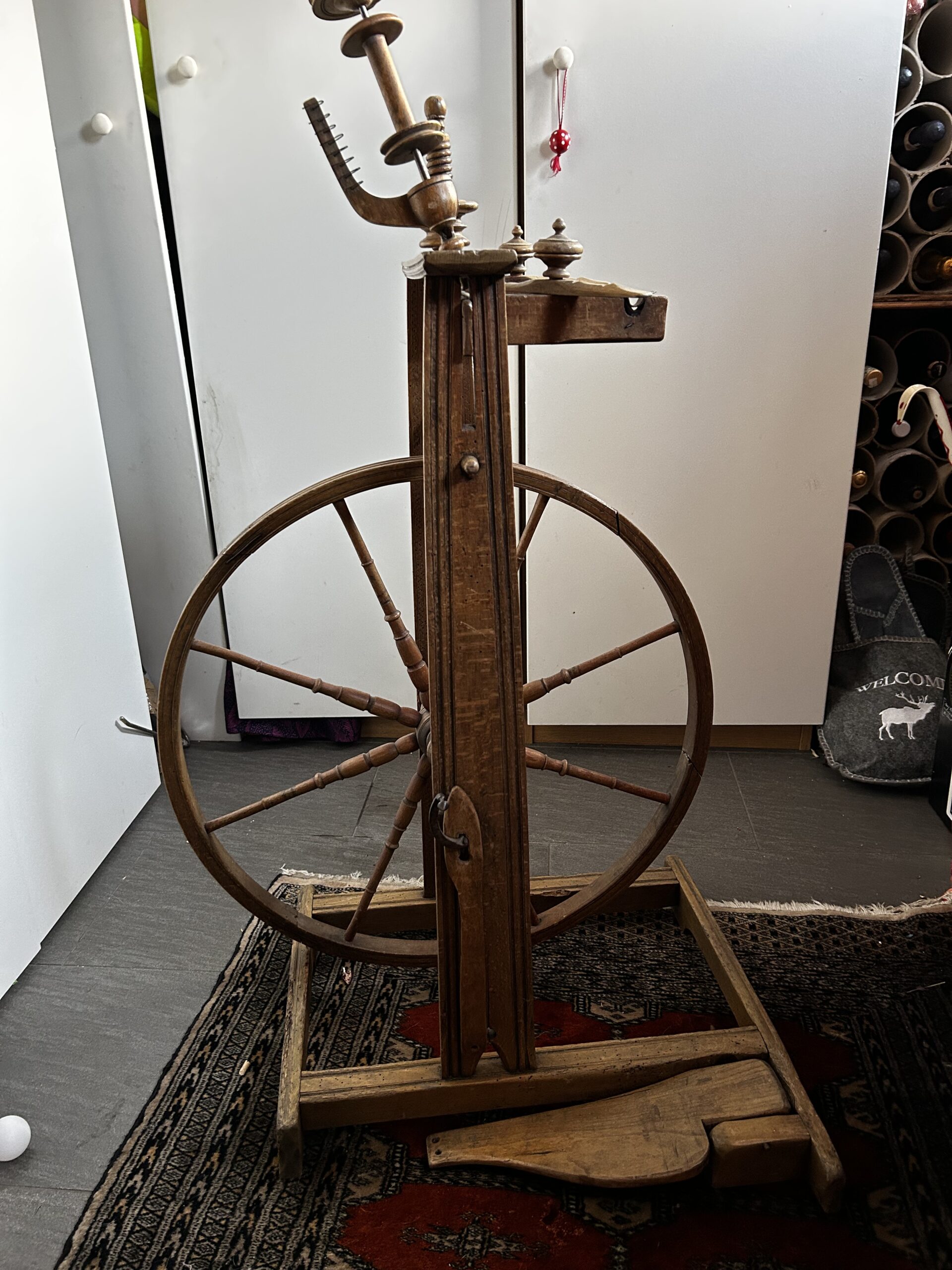 Antik Vintage Holz Spinnrad aus Massivholz