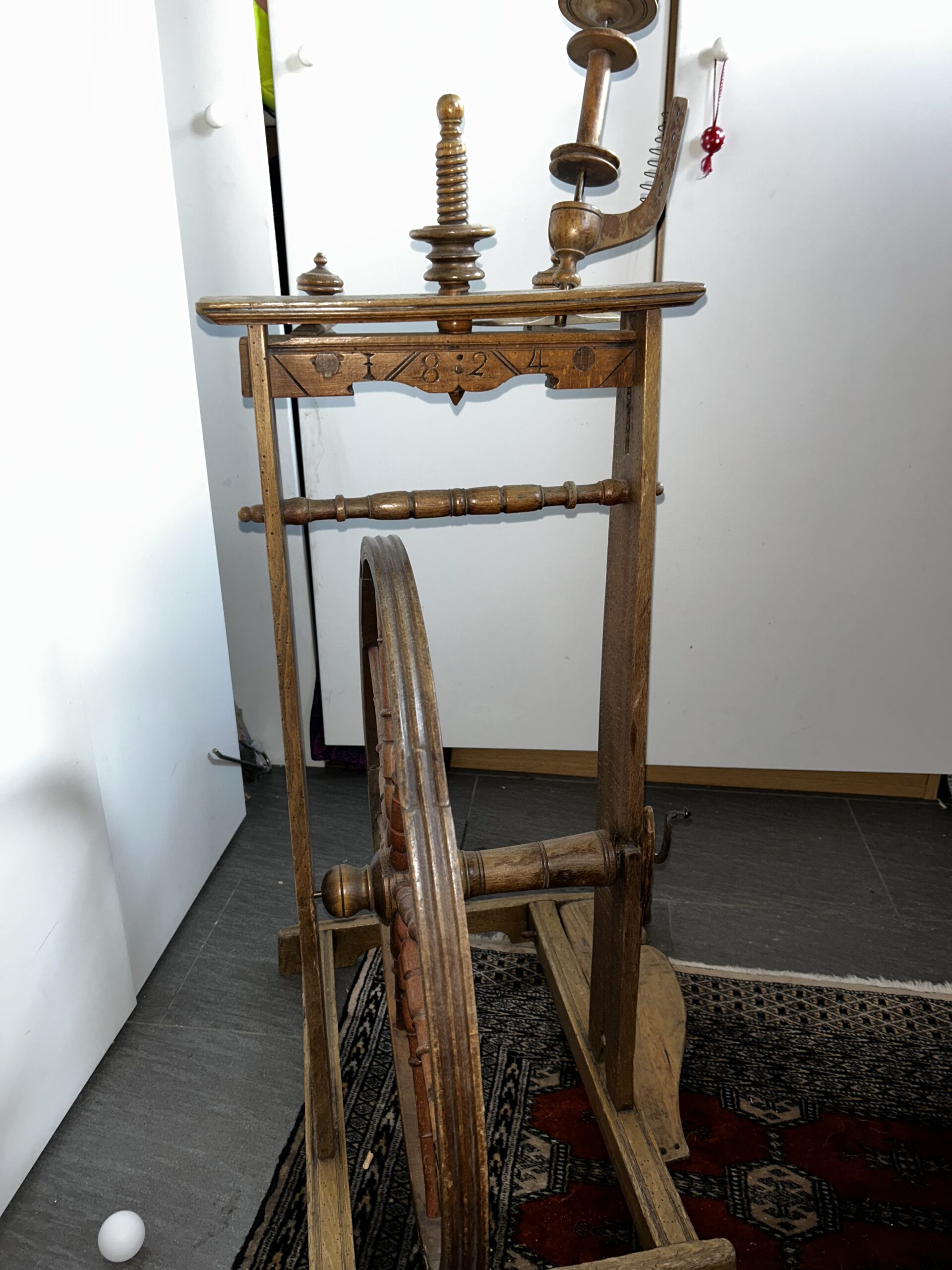 Antik Vintage Holz Spinnrad aus Massivholz