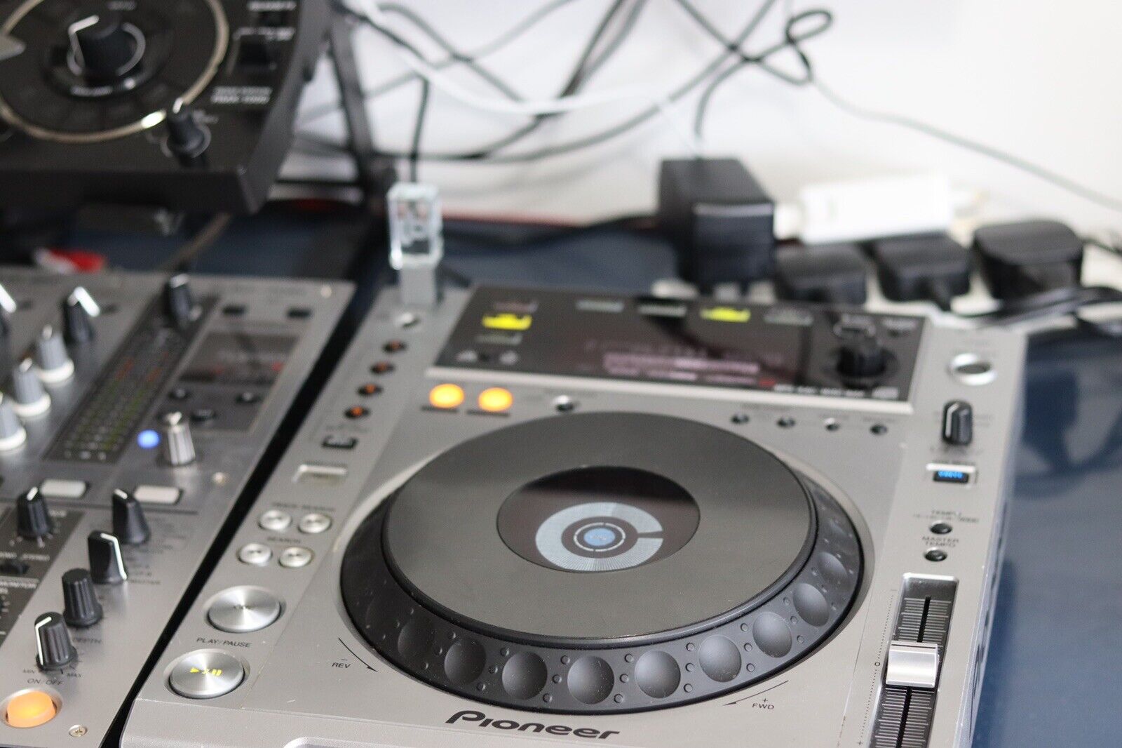 Pioneer DJM 700 Profi DJ Mixer