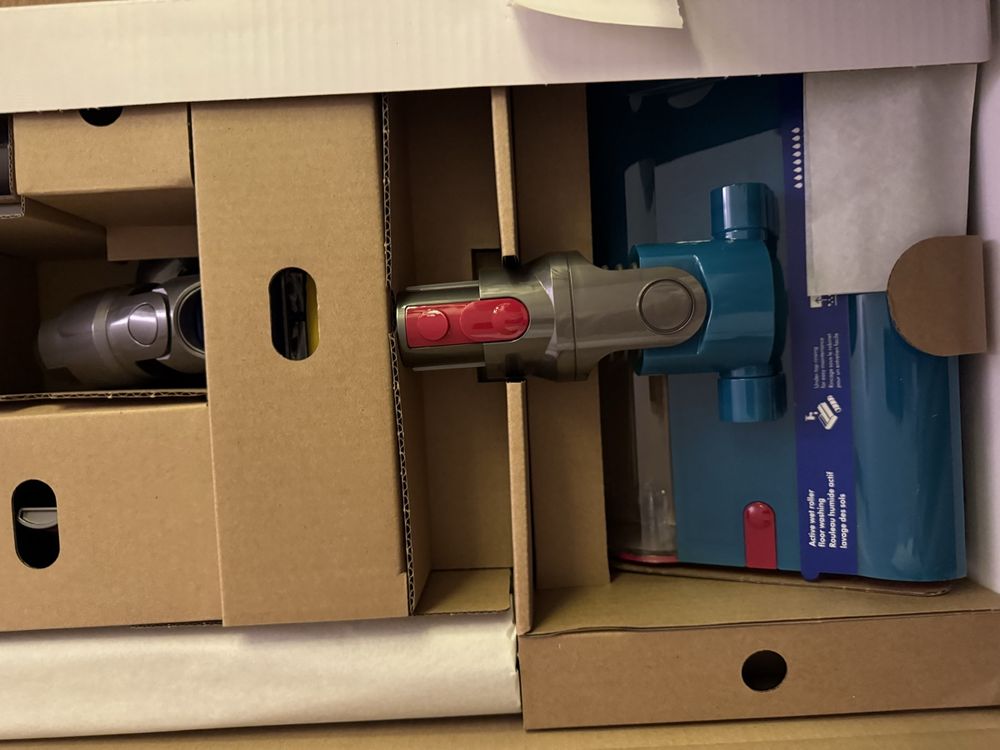 Dyson V15 Detect Absolute Staubsauger, 12 Monate Garantie