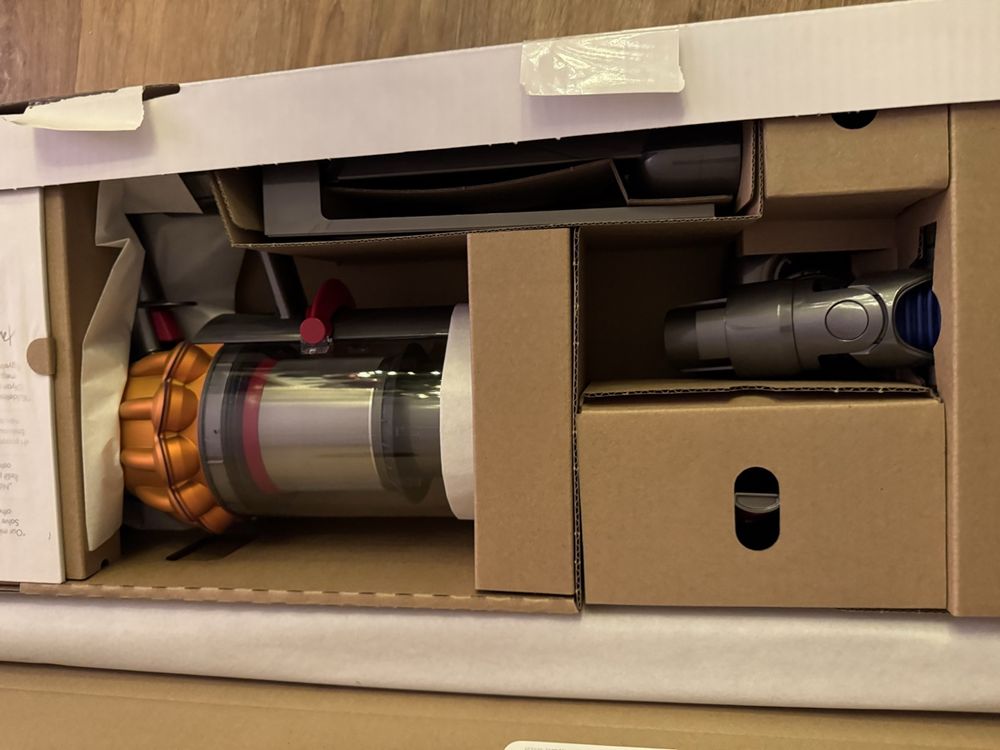 Dyson V15 Detect Absolute Staubsauger, 12 Monate Garantie