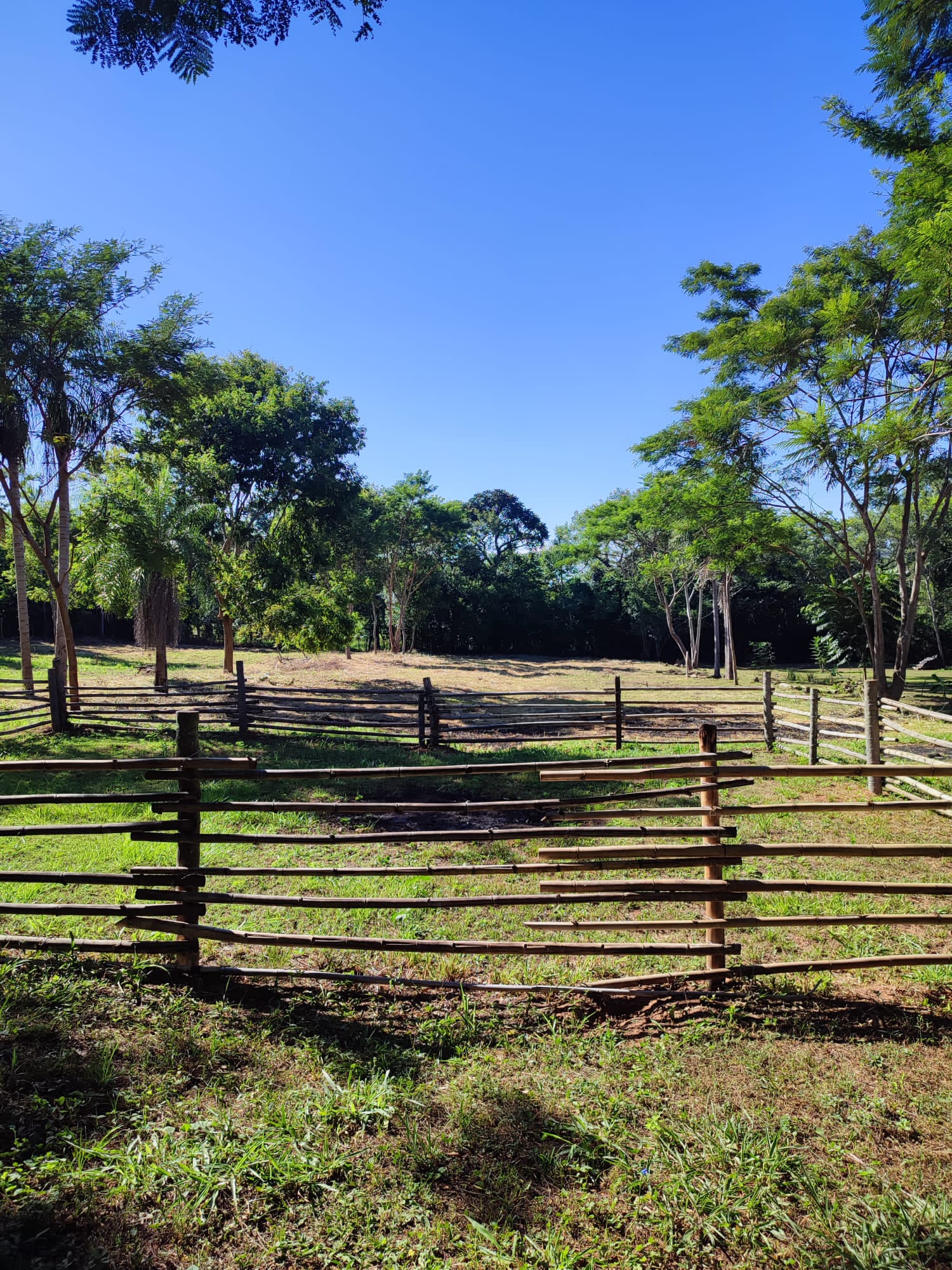 Haus mit Gästehaus in Caacupe-Cabanas / Paraguay