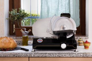 4-Mistro-GS-220-Spezial-Nera-1