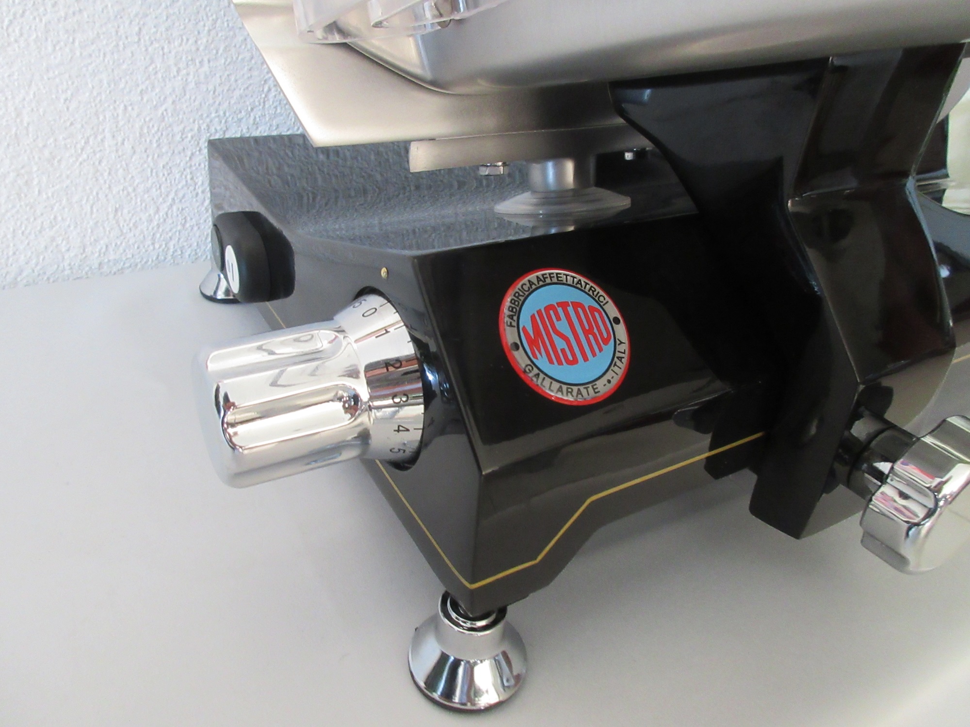 Aufschnittmaschine Mistro GS 220 Spezial Nera