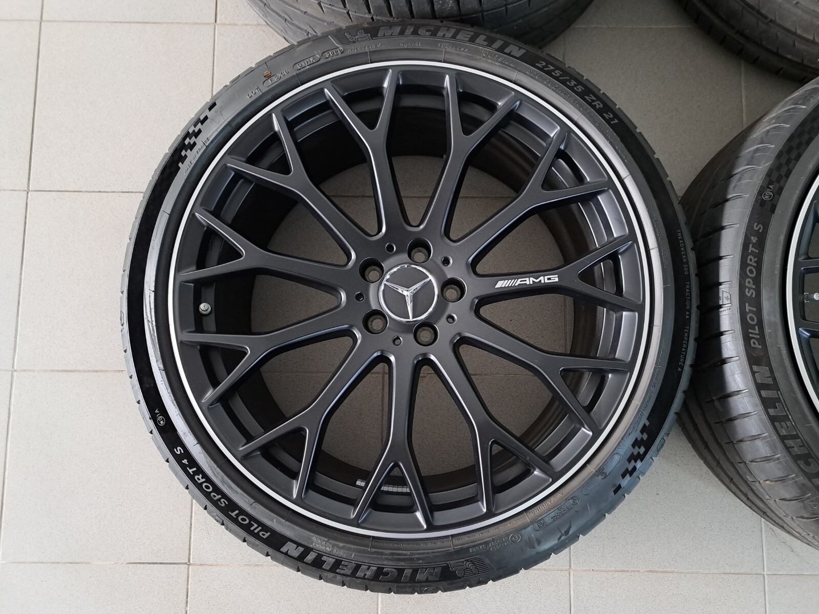 AMG Mercedes-Benz SL63 R232 21″ Sommerradsatz