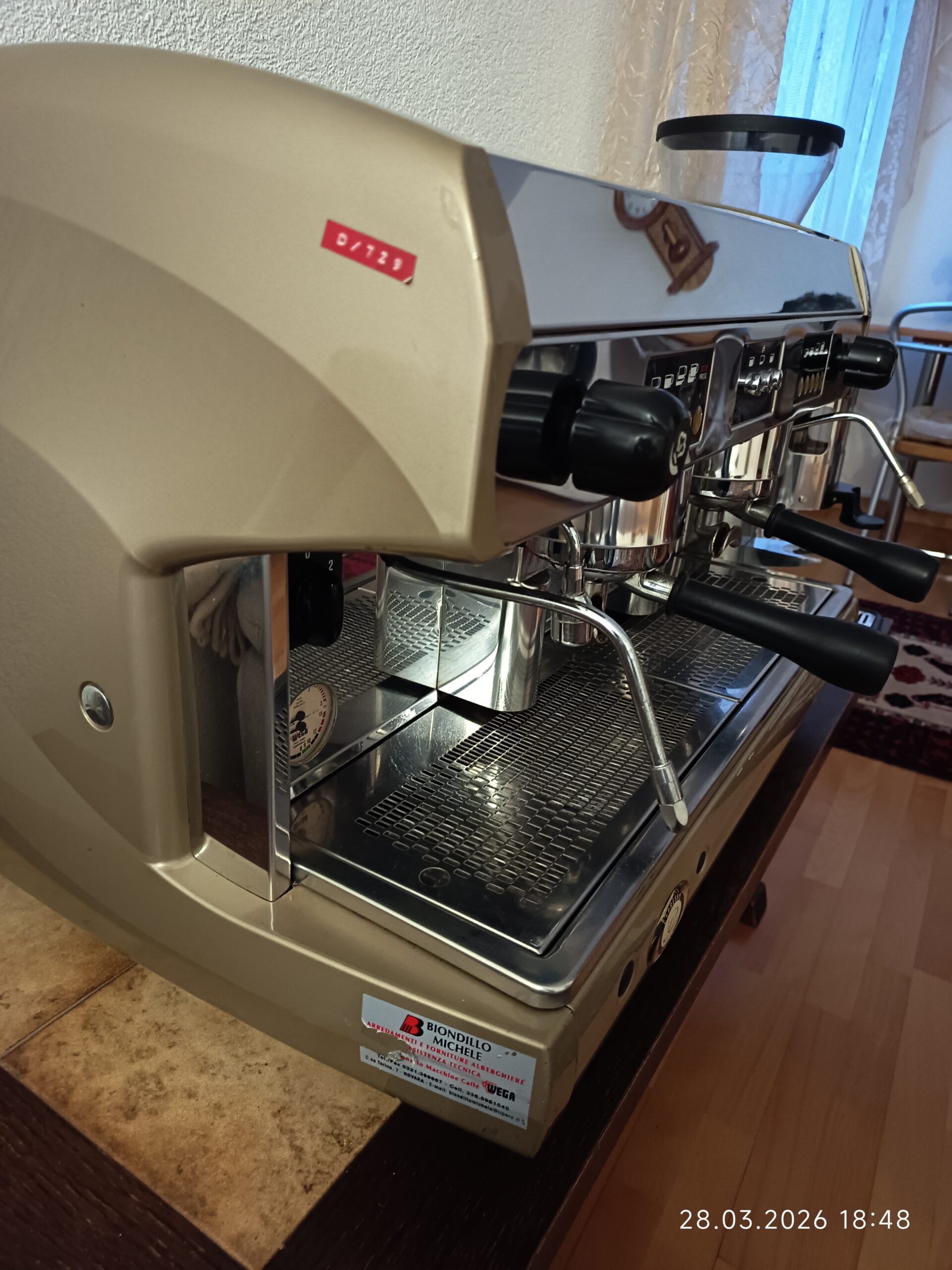 professionelle italienische Kaffeemaschine für Bar.