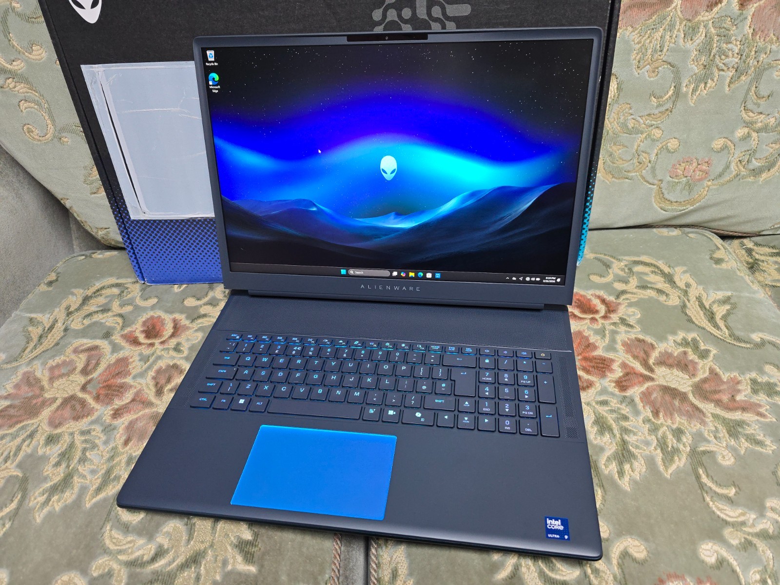 Alienware 18 Area-51 Ultra 9 275HX 32GB