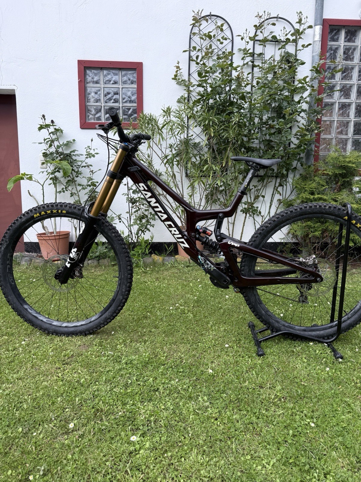 Santa Cruz V10 X01 CC Downhill