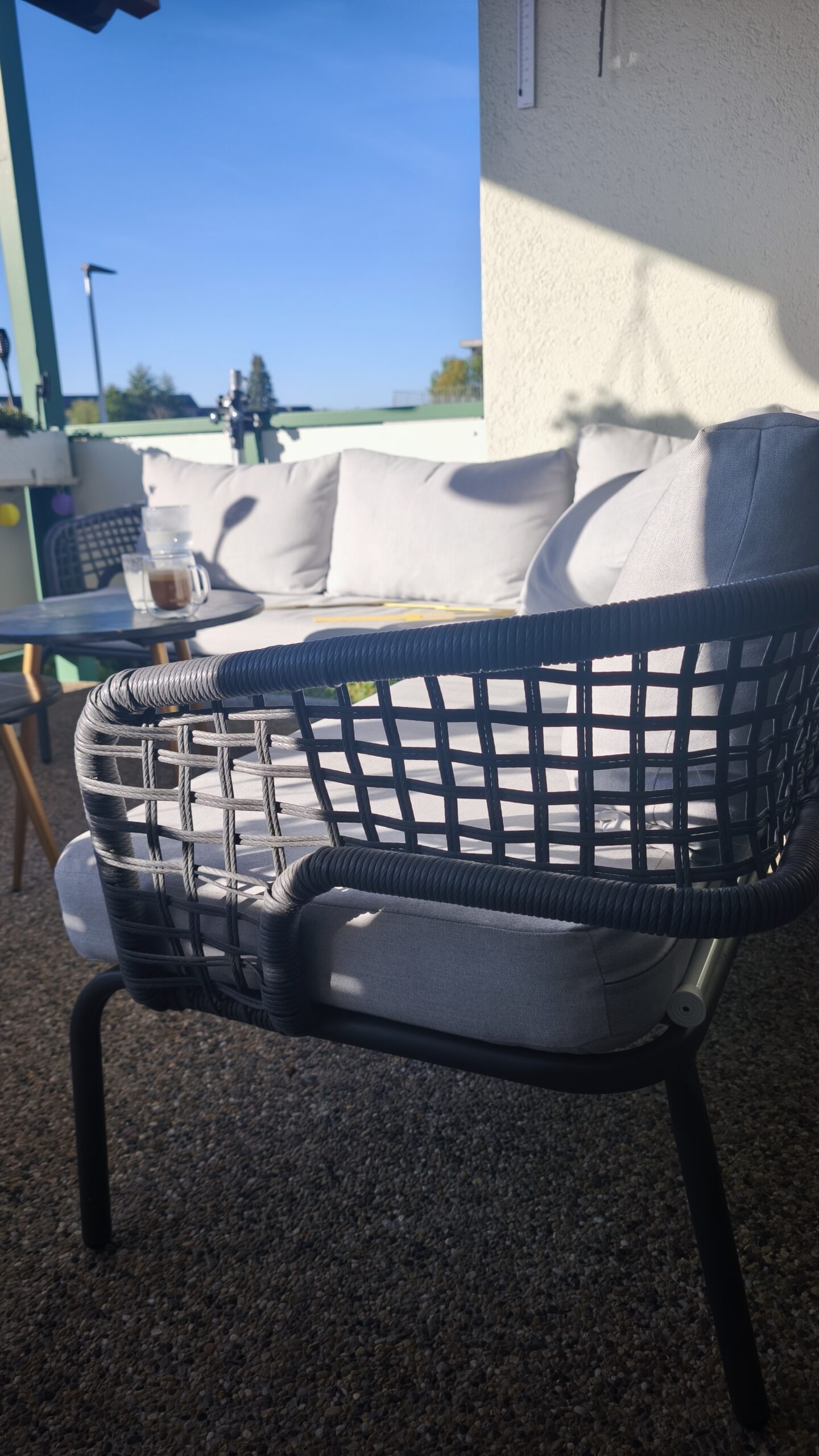 Lounge mit 2 Tisch