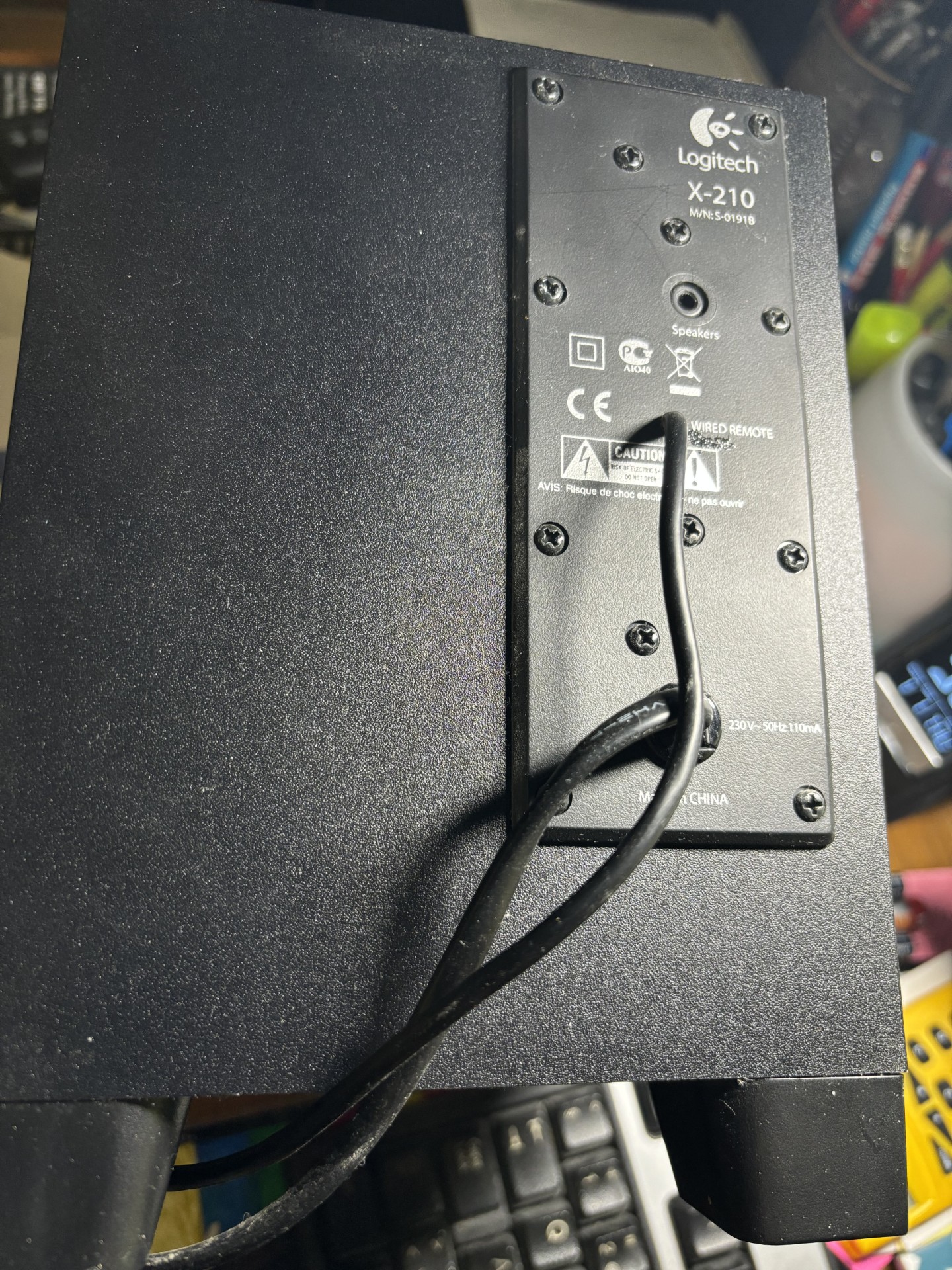 Mini Lautsprecher-System von Logitech, 2 Lautsprecher und eine Bass-Boxe für den Computer